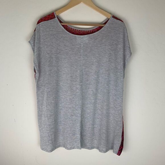 Two by Vince Camuto 1x boho magenta mixed media top - Picture 8 of 8